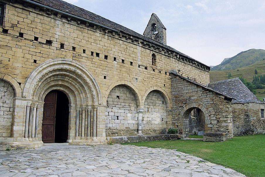 Iglesia románica de Salardú.
