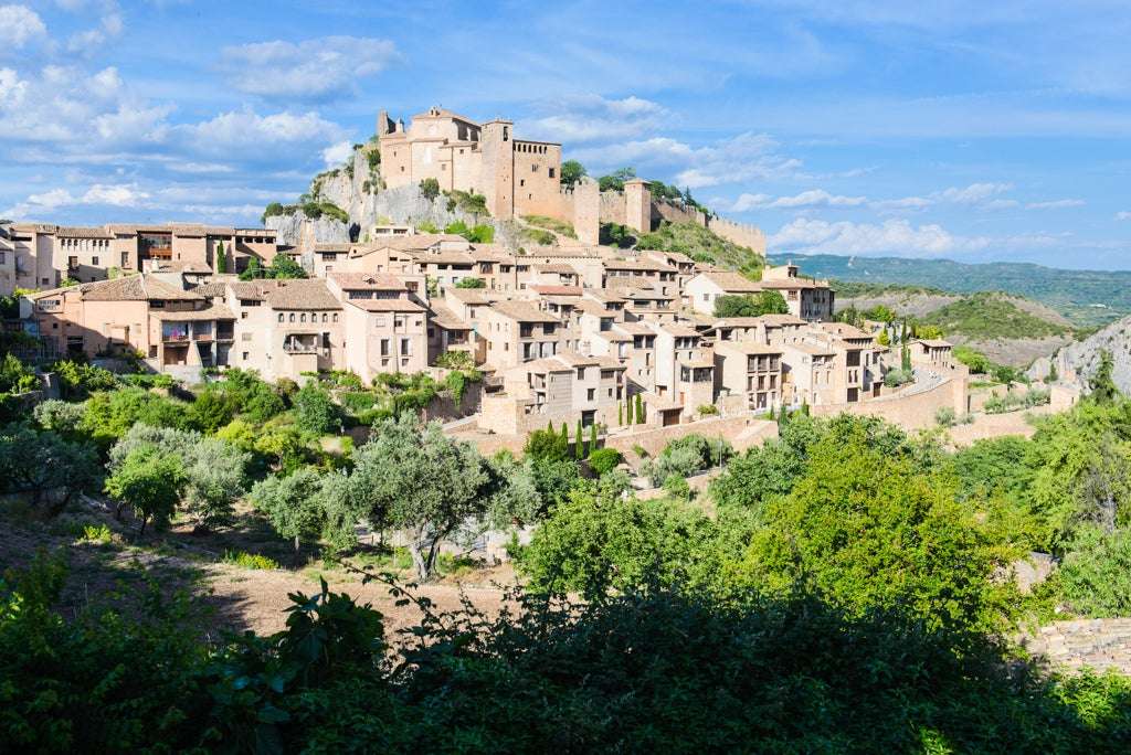 Alquézar, uno de los pueblos de montaña más bonitos de Aragón.