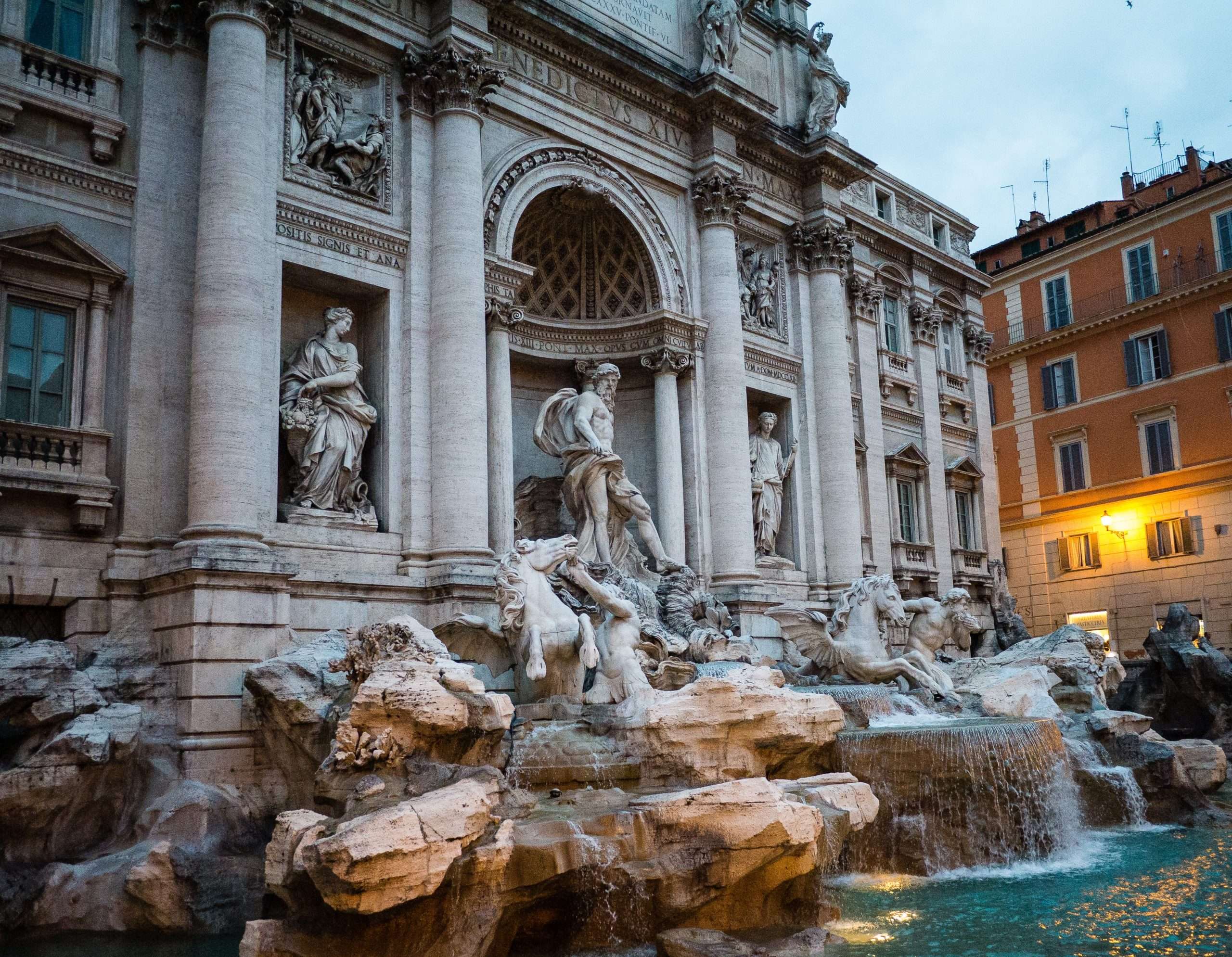 fontana de trevi roma italia