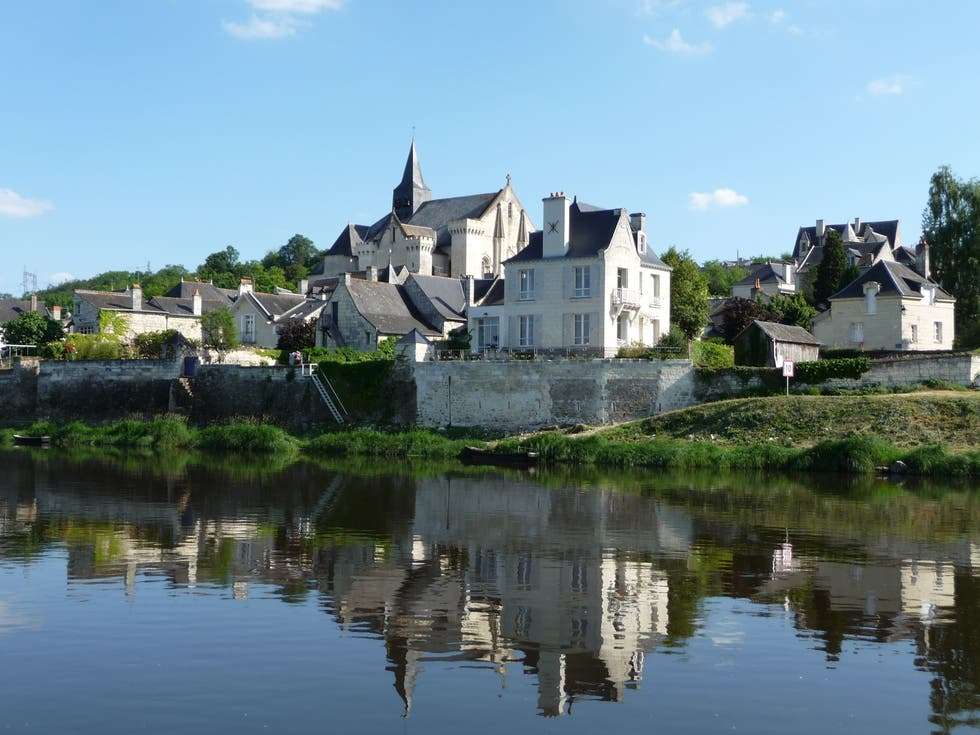 candes-saint-martin los 32 pueblos mas bonitos de francia