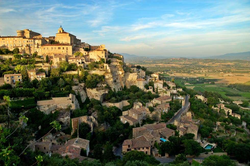 Gordes los 32 pueblos mas bonitos de francia