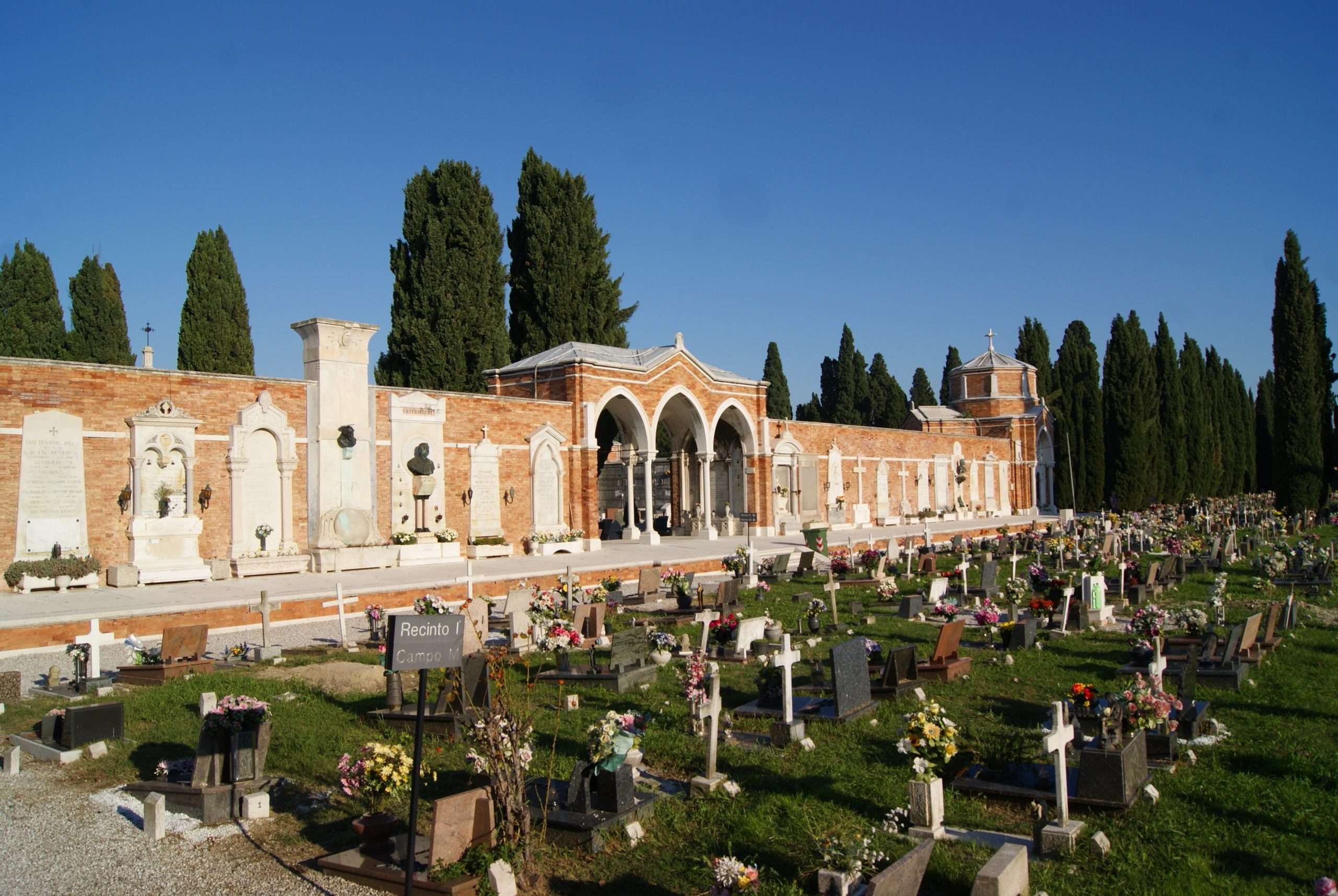 cementerio de san michele venecia italia