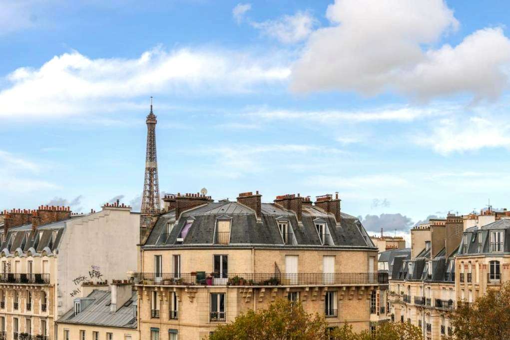 hotel baldi alojamiento economico en paris