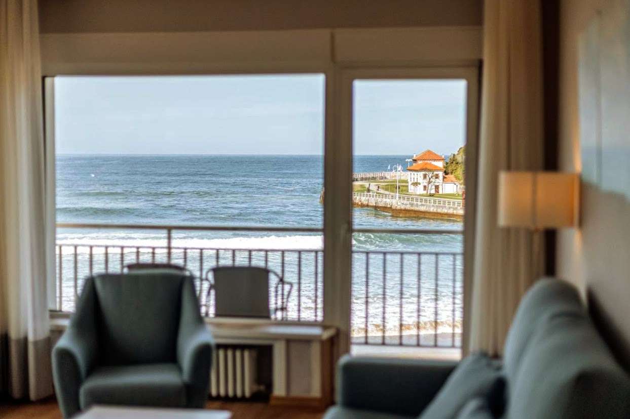 hoteles en ribadsella con vistas al mar