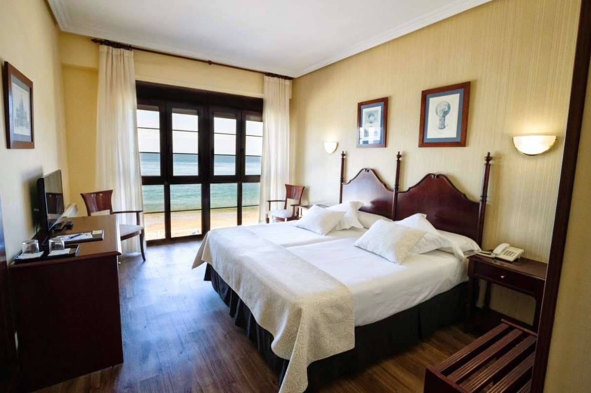 hotel ribadesella playa asturias