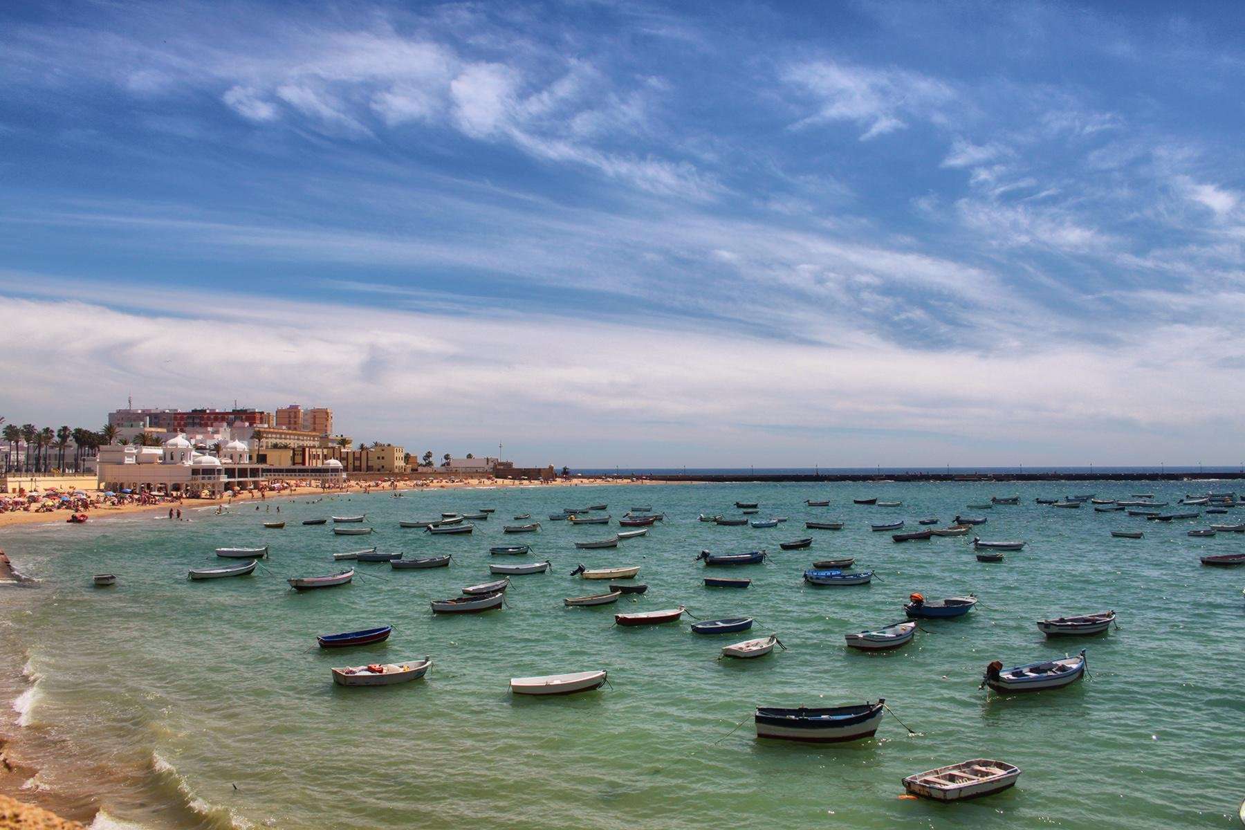 playa caleta cadiz pueblos pequeños de la costa andaluza