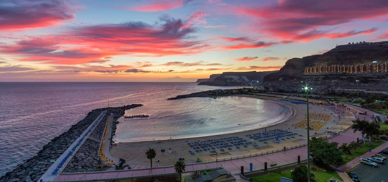 playa amadores gran canaria