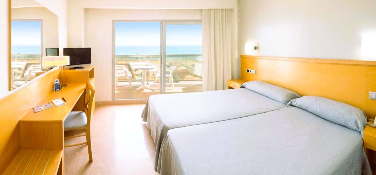 hotel rh gijon spa gandia hoteles romanticos en valencia con vistas al mar