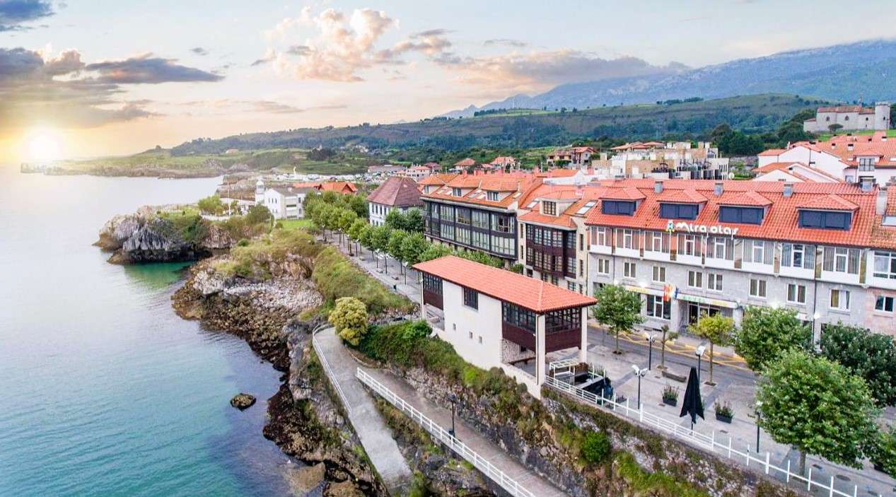 hoteles en llanes con vistas al mar