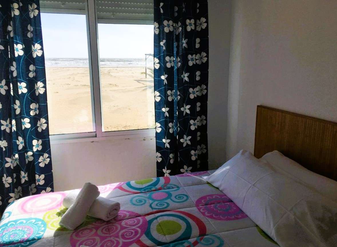 apartamentos calypso apartahoteles familiares en huelva con acceso directo a la playa