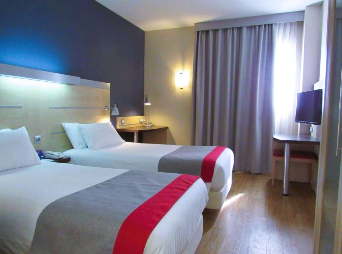 holiday inn express madrid alcorcon hoteles a las afueras de madrid baratos