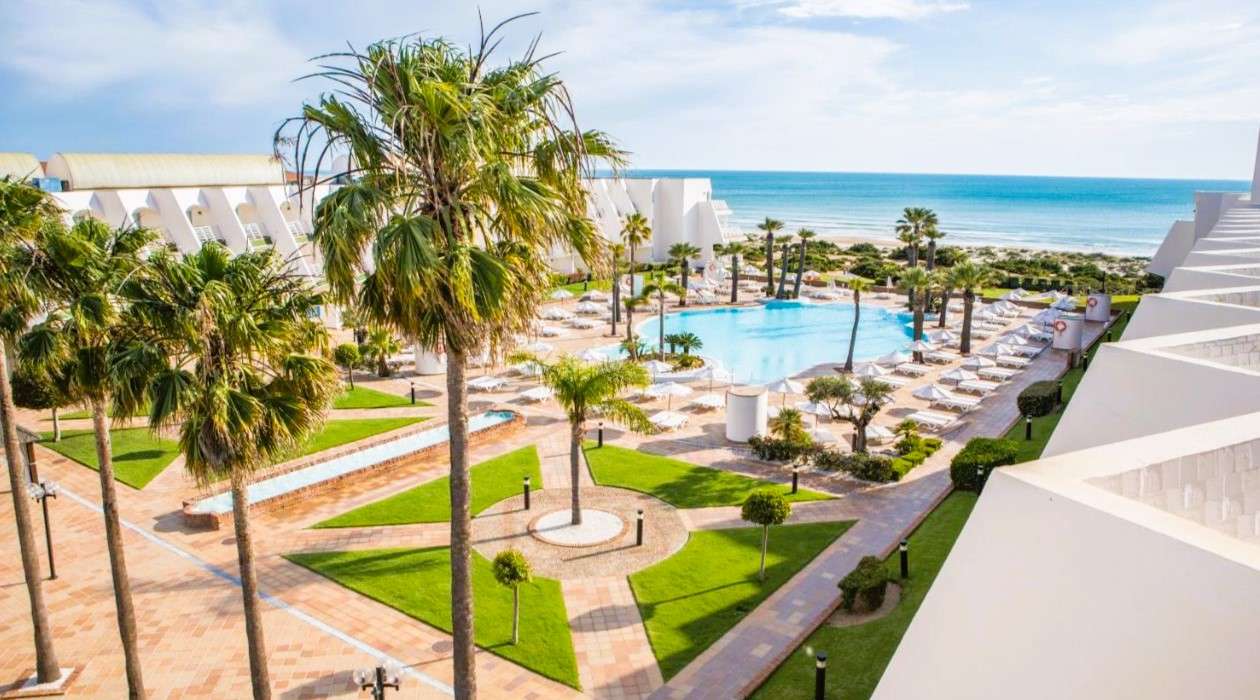 hoteles todo incluido en primera linea de playa andalucia