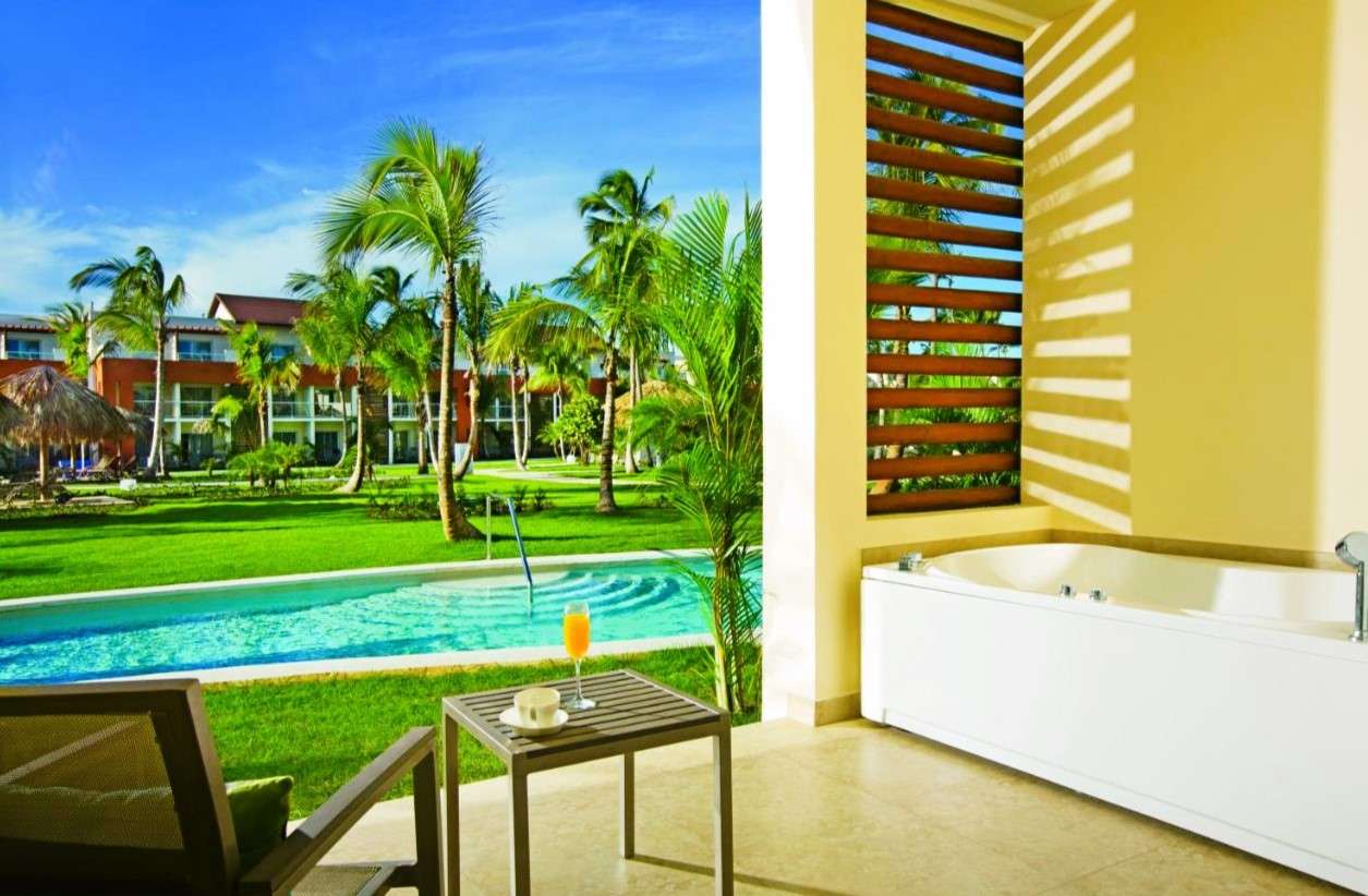 breathless punta cana resort spa habitaciones con piscina en punta cana